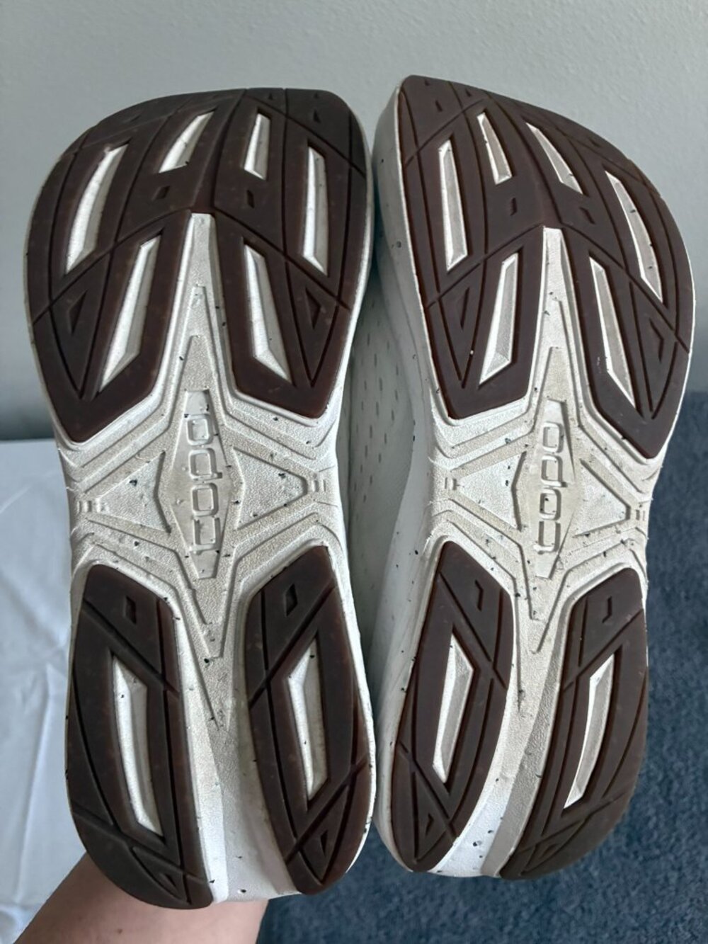 Topo Athletic Phantom 4 Salt Natural Women's Size 9.5 Running Shoes - Picture 6 of 10